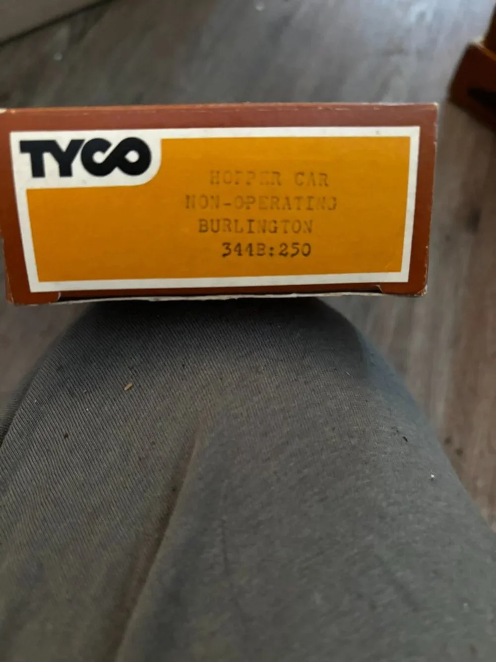 Tyco HO Hopper Car Burlington 344B Railroad Train set up display w/box
